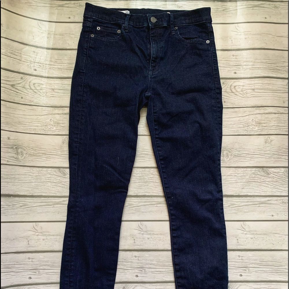 GAP revolution true skinny dark wash-size 30r